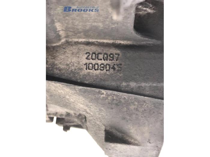 Getriebe van een Peugeot 208 I (CA/CC/CK/CL) 1.4 HDi 2013
