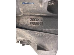 Getriebe van een Peugeot 208 I (CA/CC/CK/CL) 1.4 HDi 2013