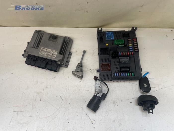 Used Engine management computer Peugeot 208 I (CA/CC/CK/CL) 1.4 HDi Price € 300,00 Margin scheme offered by Autobedrijf Brooks