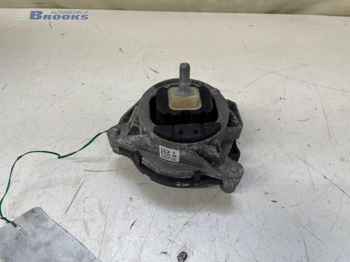 Usagé Support moteur BMW 1 serie (F20) 114i 1.6 16V Prix € 20,00 Règlement à la marge proposé par Autobedrijf Brooks