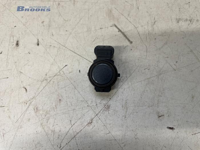 Usados Sensor PDC BMW 1 serie (F20) 114i 1.6 16V Precio € 20,00 Norma de margen ofrecido por Autobedrijf Brooks