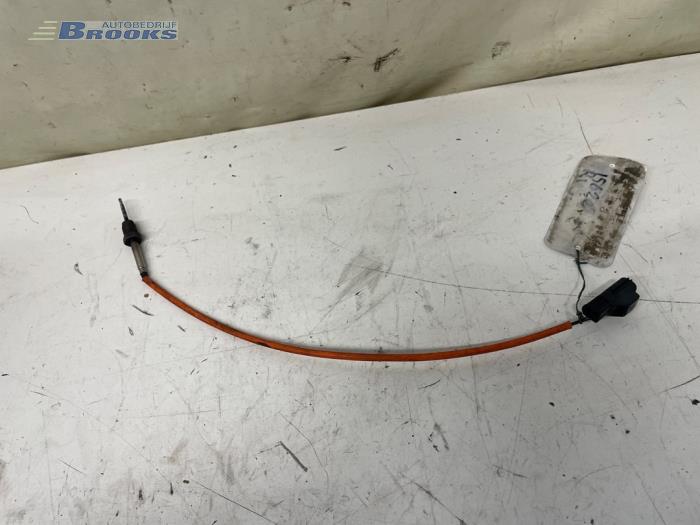 Usagé Sensor température d’échappement Landrover Range Rover Evoque (LVJ/LVS) 2.2 TD4 16V 5-drs. Prix € 35,00 Règlement à la marge proposé par Autobedrijf Brooks