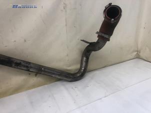 Intercooler Rohr van een Land Rover Range Rover Evoque (LVJ/LVS) 2.2 TD4 16V 5-drs. 2013