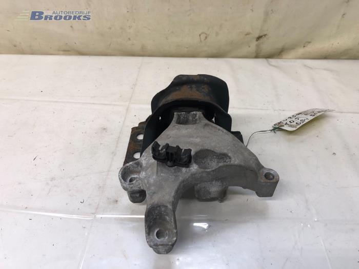 Used Engine mount Mercedes Citan (415.6) 1.5 109 CDI Price € 25,00 Margin scheme offered by Autobedrijf Brooks