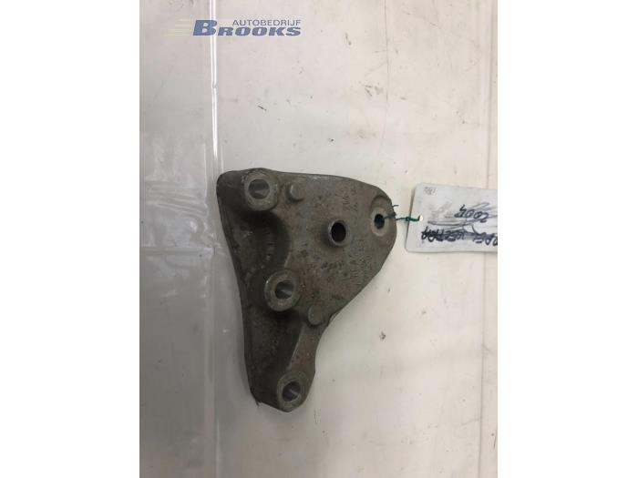 Used Engine mount Seat Ibiza IV (6J5) 1.0 12V Price € 15,00 Margin scheme offered by Autobedrijf Brooks