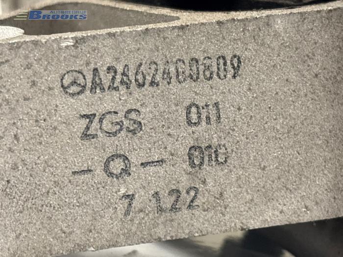 Engine mount from a Mercedes-Benz B (W246/W242) 1.5 B-180 CDI,d 16V 2017