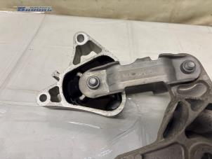 Engine mount from a Mercedes-Benz B (W246/W242) 1.5 B-180 CDI,d 16V 2017