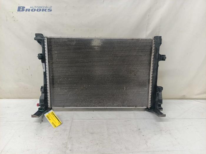 Usados Radiador Mercedes B (W246/W242) 1.5 B-180 CDI,d 16V Precio € 75,00 Norma de margen ofrecido por Autobedrijf Brooks