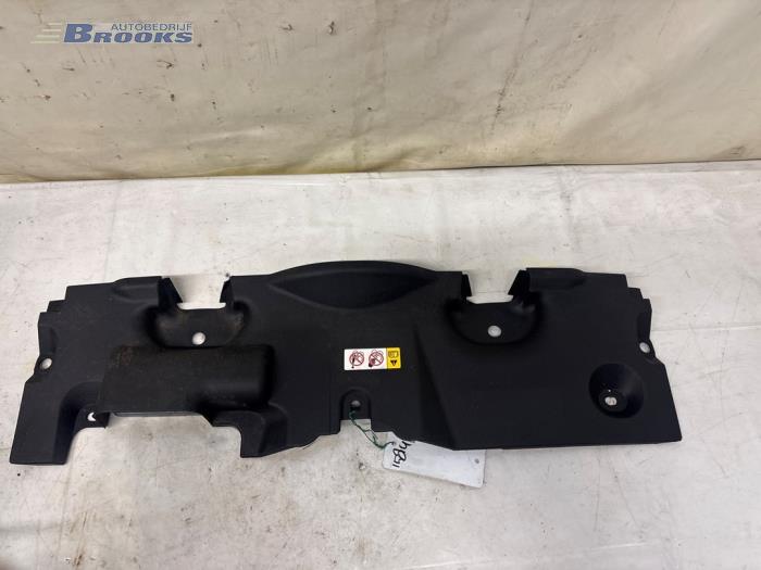 Begagnade Front Toyota RAV4 (A5) 2.5 Hybrid 16V AWD Pris € 45,00 Marginaltabell erbjuds av Autobedrijf Brooks