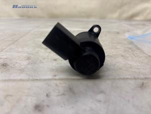 Kraftstoffdruck Sensor van een Audi A6 Avant (C6) 2.7 TDI V6 24V 2006