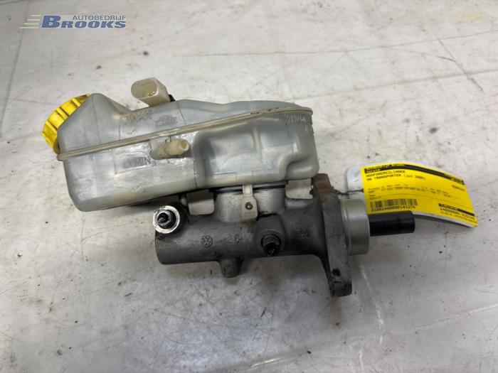 Used Master cylinder Volkswagen Transporter T5 2.5 TDi 4Motion Price € 25,00 Margin scheme offered by Autobedrijf Brooks