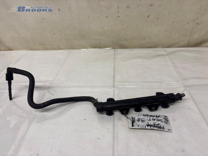 Usagé Système d'injection Skoda Fabia II Combi 1.2i 12V Prix € 15,00 Règlement à la marge proposé par Autobedrijf Brooks