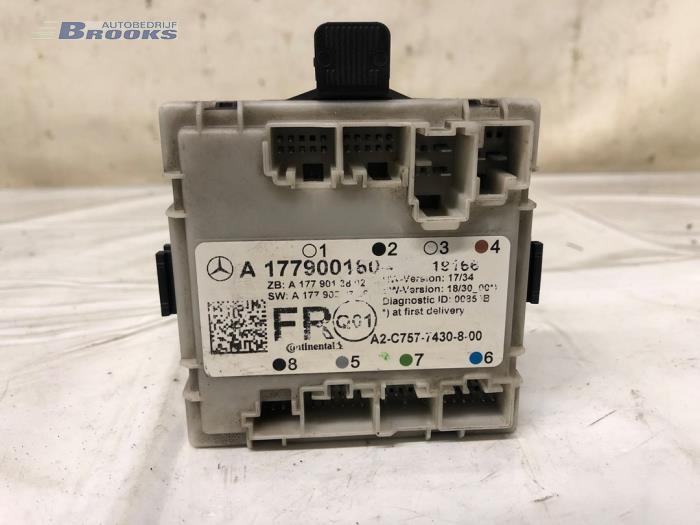 Używane Modul centralnego zamka Mercedes CLA (118.3) 1.3 CLA-200 Turbo 16V Cena € 25,00 Procedura marży oferowane przez Autobedrijf Brooks