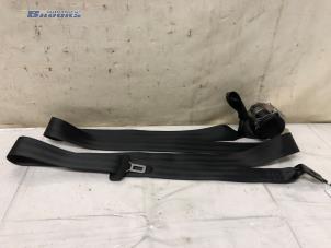 Gebrauchte Sicherheitsgurt rechts hinten Renault Clio IV (5R) 0.9 Energy TCE 90 12V Preis € 40,00 Margenregelung angeboten von Autobedrijf Brooks