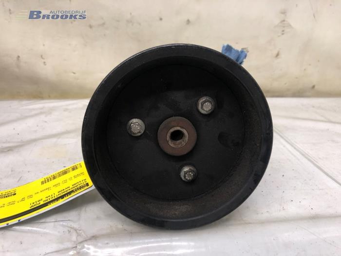 Usagé Pompe de direction Nissan NV 400 (M9J) 2.3 dCi 125 16V Prix € 75,00 Règlement à la marge proposé par Autobedrijf Brooks