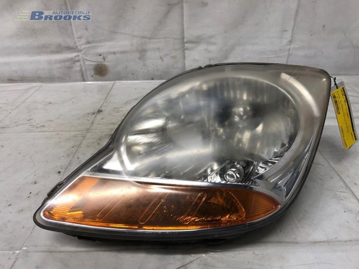 Używane Reflektor lewy Chevrolet Matiz (M200) 0.8 S,SE Cena € 25,00 Procedura marży oferowane przez Autobedrijf Brooks
