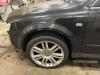 Kotflügel links vorne van een Audi A4 Avant (B6), 2001 / 2005 3.0 V6 30V Quattro, Kombi/o, Benzin, 2.976cc, 162kW (220pk), 4x4, ASN; AVK, 2001-09 / 2005-01, 8E5 2002