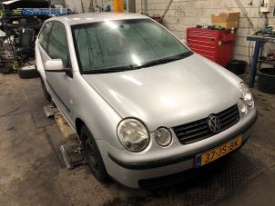 Gebrauchte Lenkkraftverstärker Servo Set (komplett) Volkswagen Polo IV (9N1/2/3) 1.2 12V Preis € 175,00 Margenregelung angeboten von Autobedrijf Brooks