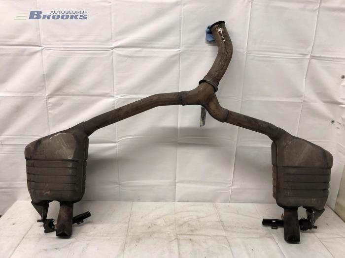 Gebrauchte Auspuff Enddämpfer Mercedes C (W205) C-180 1.6 16V Preis € 550,00 Margenregelung angeboten von Autobedrijf Brooks
