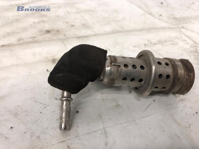 Usados Inyector Adblue Peugeot Partner (GC/GF/GG/GJ/GK) 1.6 HDI, BlueHDI 75 Precio € 30,00 Norma de margen ofrecido por Autobedrijf Brooks