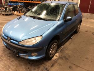 Used Dynamo Peugeot 206 (2A/C/H/J/S) 1.6 XS,XT Price € 25,00 Margin scheme offered by Autobedrijf Brooks