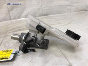 Usados Cilindro freno principal Lynk &amp; Co 01 1.5 PHEV Precio € 35,00 Norma de margen ofrecido por Autobedrijf Brooks