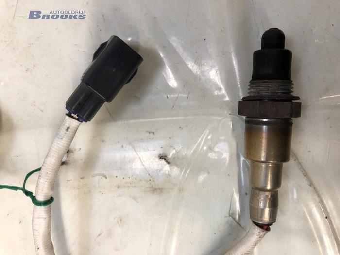 Lambda probe from a Toyota Aygo (B10) 1.0 12V VVT-i 2012