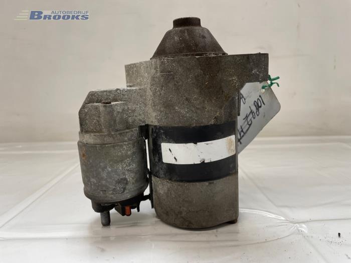 Startmotor från en Renault Twingo II (CN) 1.2 16V 2010