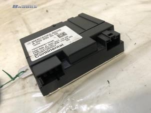 Module pompe carburant d'un Mercedes-Benz C (W205) C-180 1.6 16V 2017