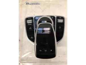 Usagé Commutateur MMI Mercedes C (W205) C-180 1.6 16V Prix € 90,00 Règlement à la marge proposé par Autobedrijf Brooks