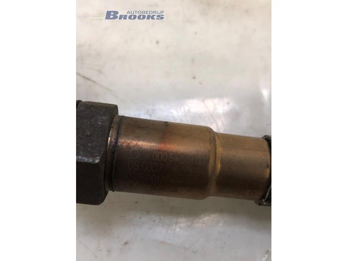 Sonde lambda d'un Mercedes-Benz C (W205) C-180 1.6 16V 2017