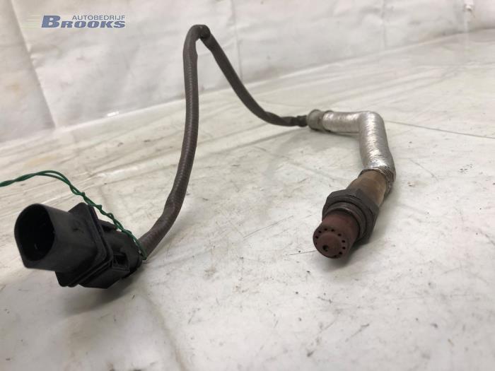 Sonde lambda d'un Mercedes-Benz C (W205) C-180 1.6 16V 2017