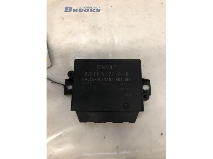 Begagnade PDC-modul Opel Movano 2.3 CDTi 16V FWD Pris € 25,00 Marginaltabell erbjuds av Autobedrijf Brooks