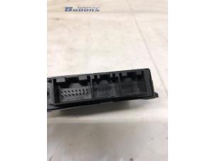 PDC-modul från en Opel Movano 2.3 CDTi 16V FWD 2017
