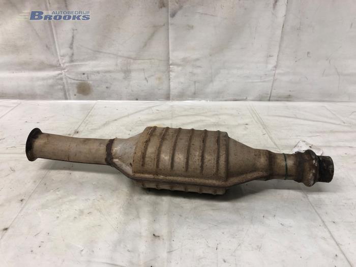 Gebrauchte Katalysator Peugeot 206 (2A/C/H/J/S) 1.6 XS,XT Preis € 50,00 Margenregelung angeboten von Autobedrijf Brooks