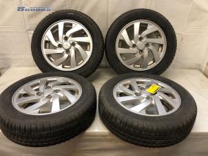 Usados Juego de llantas deportivas + neumáticos Mitsubishi Space Star (A0) 1.2 12V Precio € 400,00 Norma de margen ofrecido por Autobedrijf Brooks