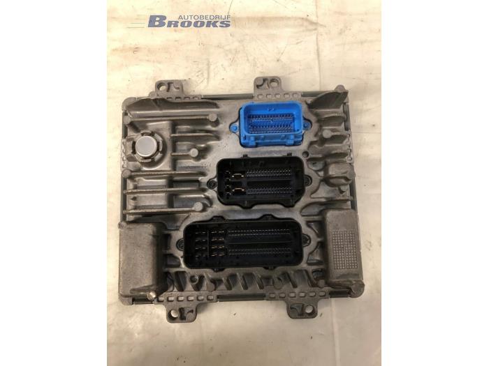 Used Engine management computer Opel Astra K Sports Tourer 1.6 CDTI 110 16V Price € 135,00 Margin scheme offered by Autobedrijf Brooks