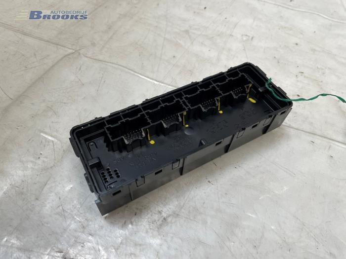 Używane Modul climatronic Opel Mokka/Mokka X X 1.4 Turbo 16V 4x2 Cena € 25,00 Procedura marży oferowane przez Autobedrijf Brooks
