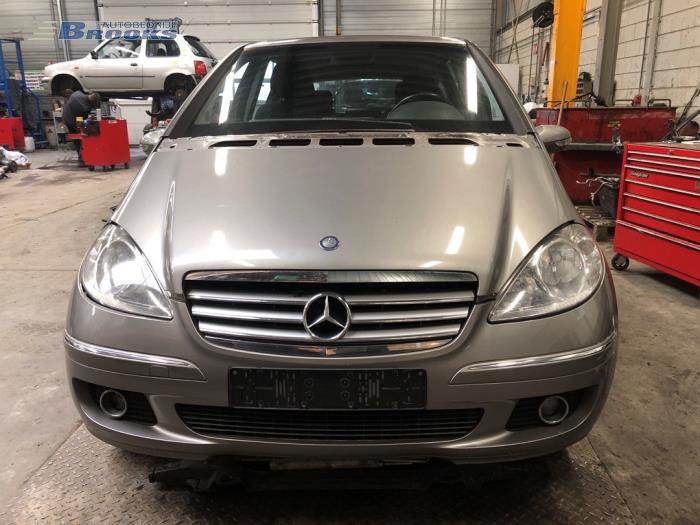 Used Ignition lock + computer Mercedes A (W169) 1.7 A-170 5-Drs. Price € 150,00 Margin scheme offered by Autobedrijf Brooks