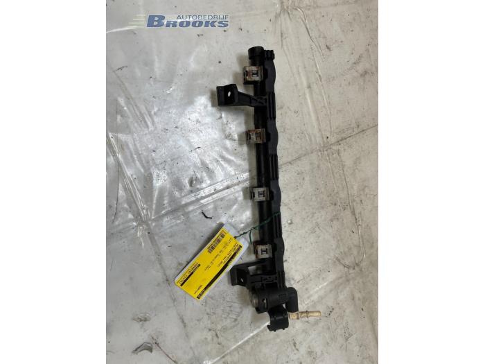 Usagé Système d'injection Ford Fiesta 6 (JA8) 1.4 16V Prix € 25,00 Règlement à la marge proposé par Autobedrijf Brooks