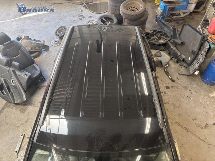 Używane Dach + Tyl Jeep Compass II (MP) 1.3 4XE 240 16V 4x4 Cena na żądanie oferowane przez Autobedrijf Brooks