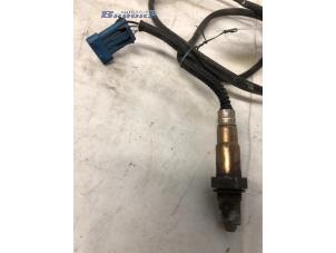 Lambda probe from a Peugeot 206 CC (2D) 2.0 16V 2004