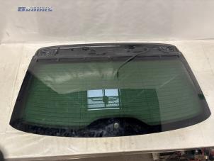 Używane Szyba tylna BMW 5 serie Touring (F11) 530d 24V Blue Performance Cena € 200,00 Procedura marży oferowane przez Autobedrijf Brooks