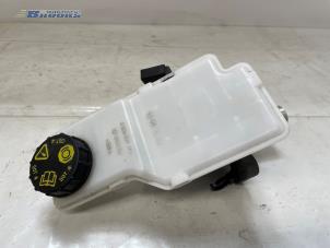 Usados Cilindro freno principal Lynk &amp; Co 01 1.5 PHEV Precio € 35,00 Norma de margen ofrecido por Autobedrijf Brooks