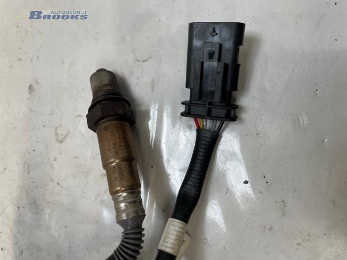 Sonda lambda z Lynk & Co 01 1.5 PHEV 2023