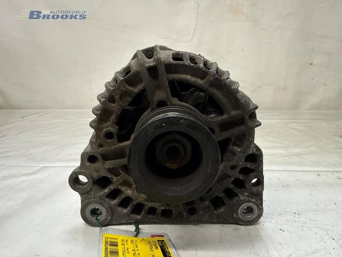 Begagnade Dynamo Volkswagen Polo III (6N2) 1.4 Pris € 20,00 Marginaltabell erbjuds av Autobedrijf Brooks