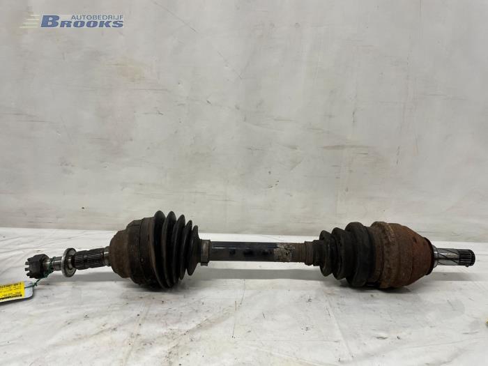 Gebrauchte Antriebswelle links vorne Opel Zafira (F75) 1.8 16V Preis € 20,00 Margenregelung angeboten von Autobedrijf Brooks