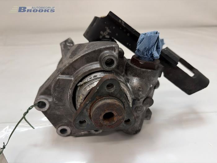 Begagnade Servostyrningspump Audi A6 (C6) 2.4 V6 24V Pris € 25,00 Marginaltabell erbjuds av Autobedrijf Brooks