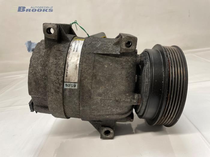 Used Air conditioning pump Renault Scénic I (JA) 1.6 16V Price € 20,00 Margin scheme offered by Autobedrijf Brooks