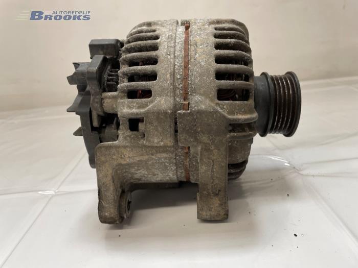 Begagnade Dynamo Opel Astra H SW (L35) 1.8 16V Pris € 15,00 Marginaltabell erbjuds av Autobedrijf Brooks